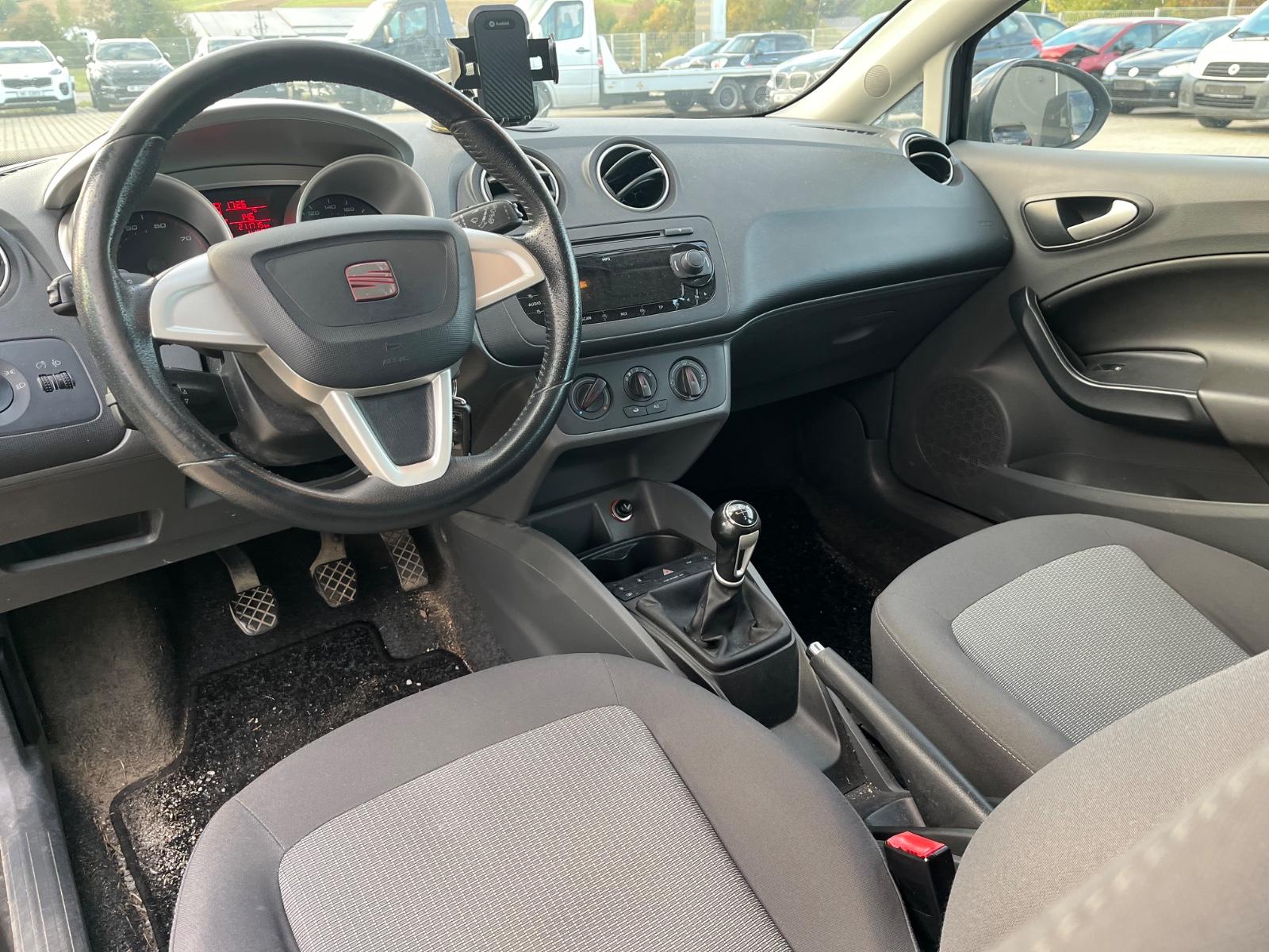 Seat Ibiza 2011 — photo 13
