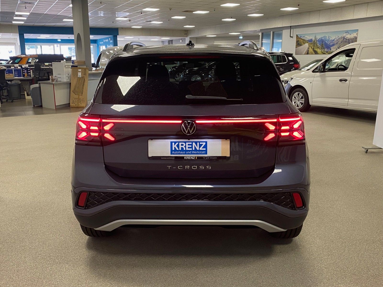 Fahrzeugabbildung Volkswagen T-Cross 1.5 TSI DSG R-Line+AHK+ACC+Garantie 2029
