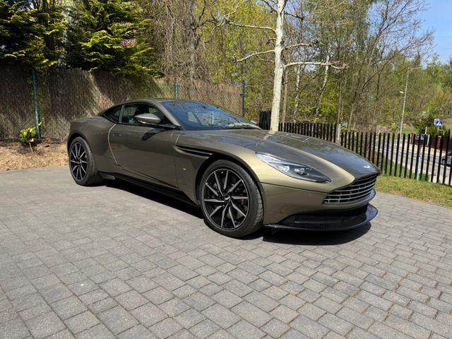 ASTON MARTIN DB11