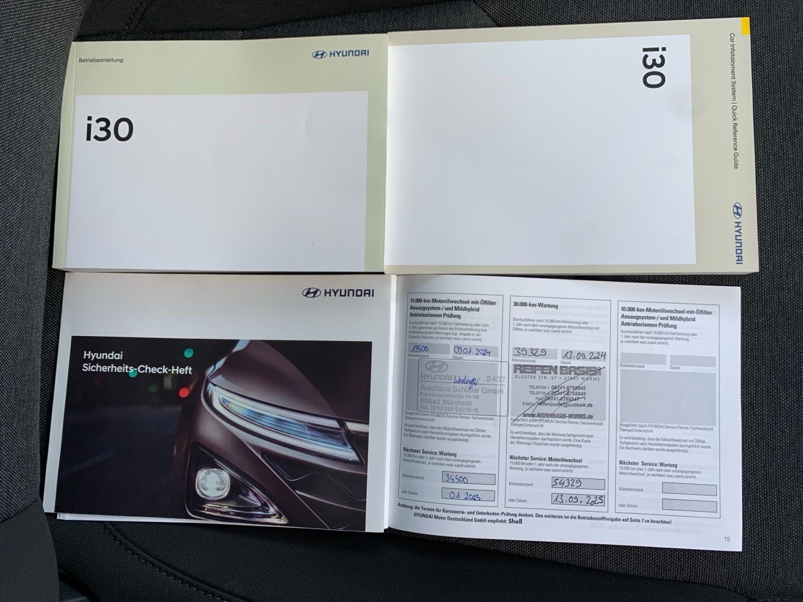 Fahrzeugabbildung Hyundai i30 1.5 T-GDI 7-DCT Trend Mild-Hybrid