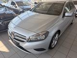 Mercedes-Benz A 180 BlueEfficiency PDC*Sitzhzg*Wenig Km - Mercedes-Benz A-Klasse Gebrauchtwagen in Bremen