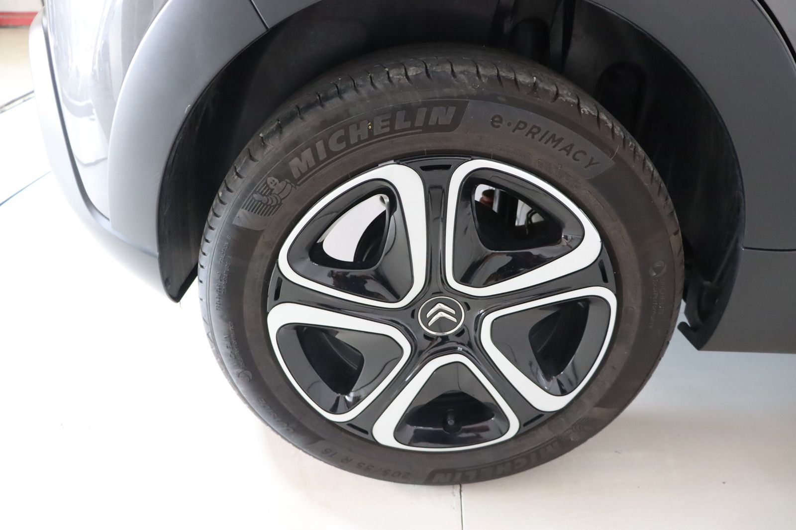 Fahrzeugabbildung Andere Citroën C3 1.2i Plus * Klimautom. * HU 08.2028