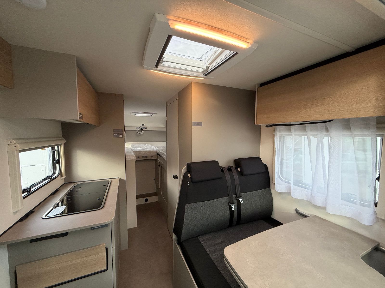 Fahrzeugabbildung LMC Tracer 670 V