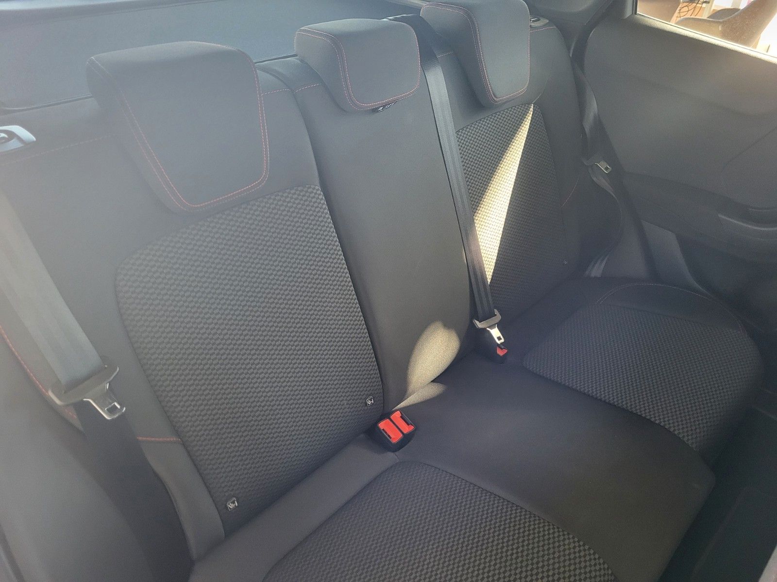 Fahrzeugabbildung Ford Puma ST-Line Mild Hybr.  Autom., Winter-P., Navi