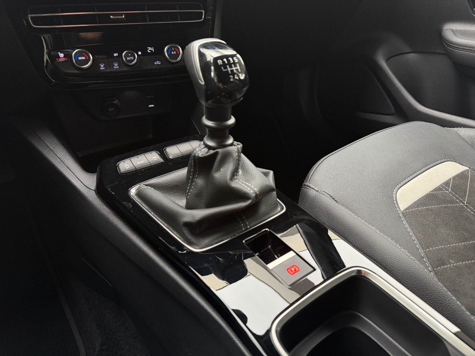Fahrzeugabbildung Opel Mokka Ultimate 136 PS Matrix/Kamera/AHK!