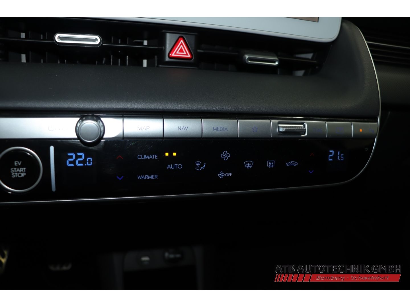 Fahrzeugabbildung Hyundai IONIQ 5 72,6 kWh UNIQ 98,2% SOH HUD El. Fondsitz