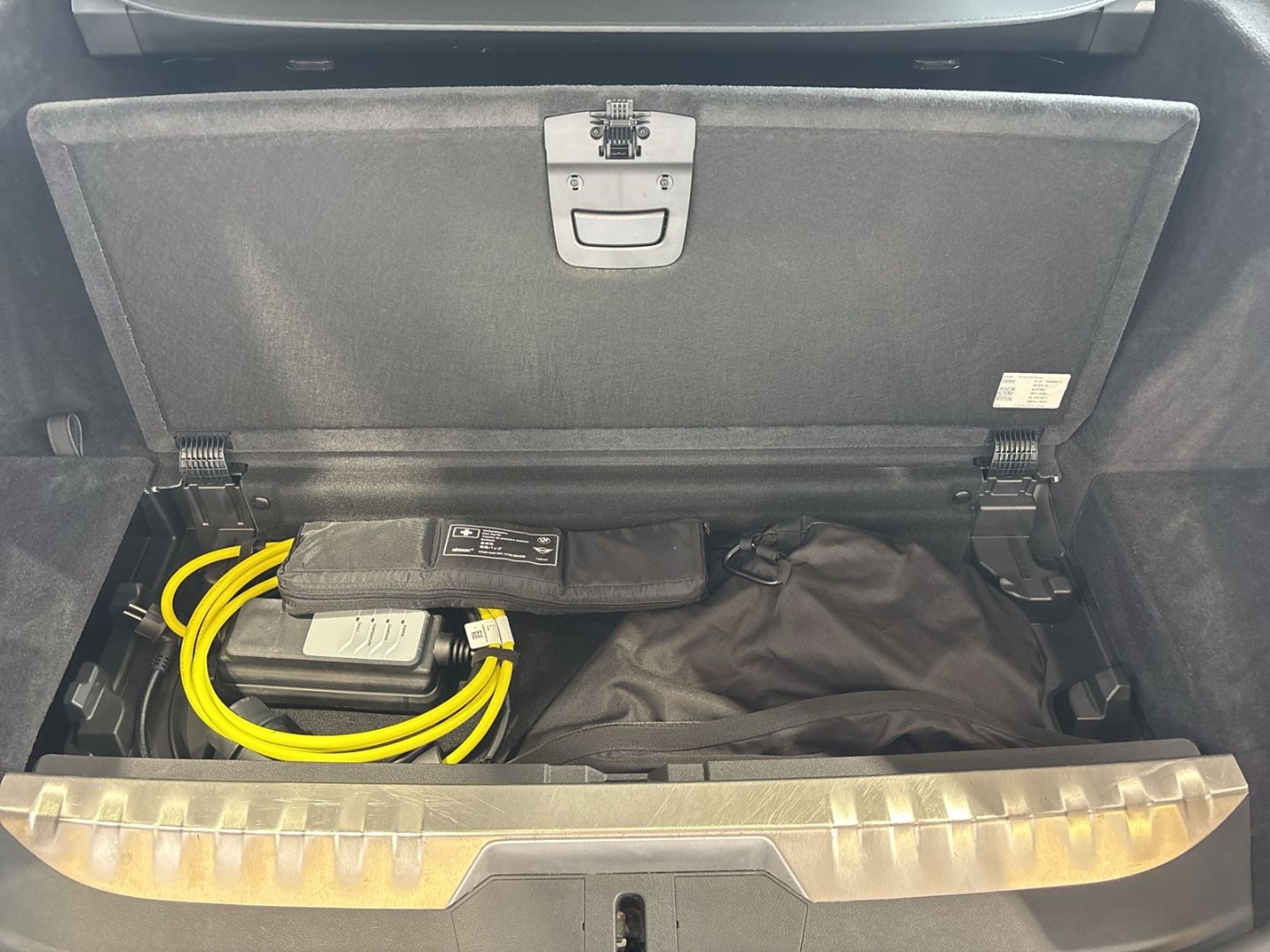 BMW 330 e Touring+SPORTSITZE+AHK+LED+DAB+PDC+ foto 16