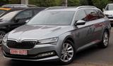 Skoda Superb Combi Premium Edition 4x4 *Leder*Standhzg - Skoda Superb Gebrauchtwagen in Kassel