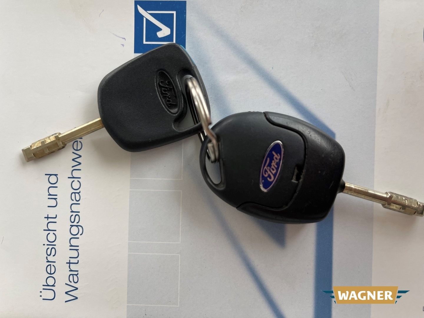 Fahrzeugabbildung Ford Mondeo Turnier Ghia Klimaanlage Sitzheizung