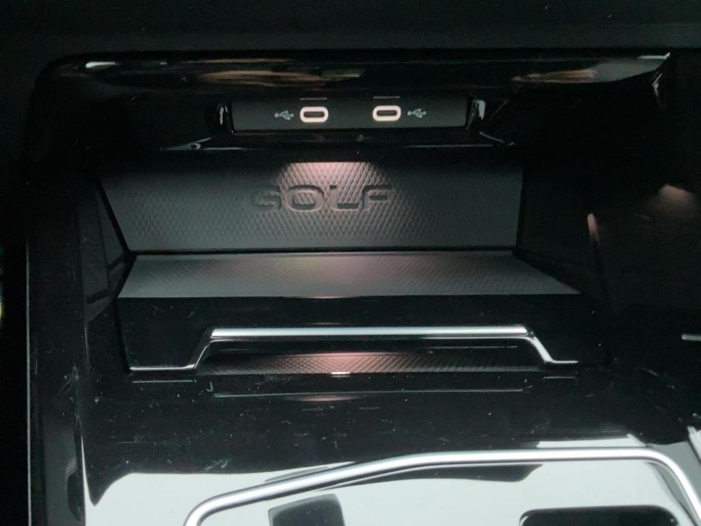 Volkswagen Golf 17