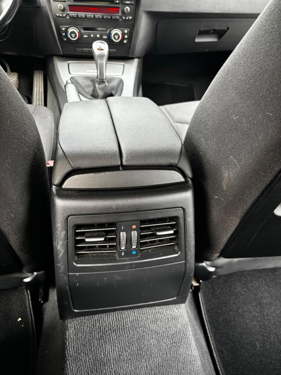 BMW 318 2008 — photo 12