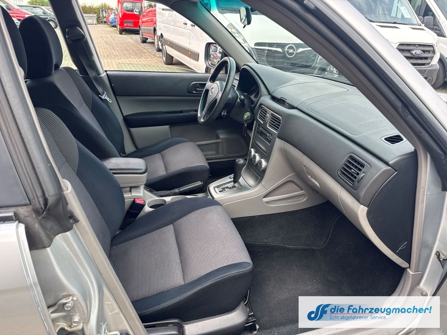 Fahrzeugabbildung Subaru Forester 2.0 X Active Niveau Klimaautom *EXPORT