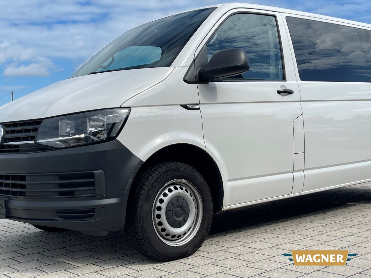 Fahrzeugabbildung Volkswagen T6 Kombi EcoProfi lang 2.0 TDI 8-Sitzer