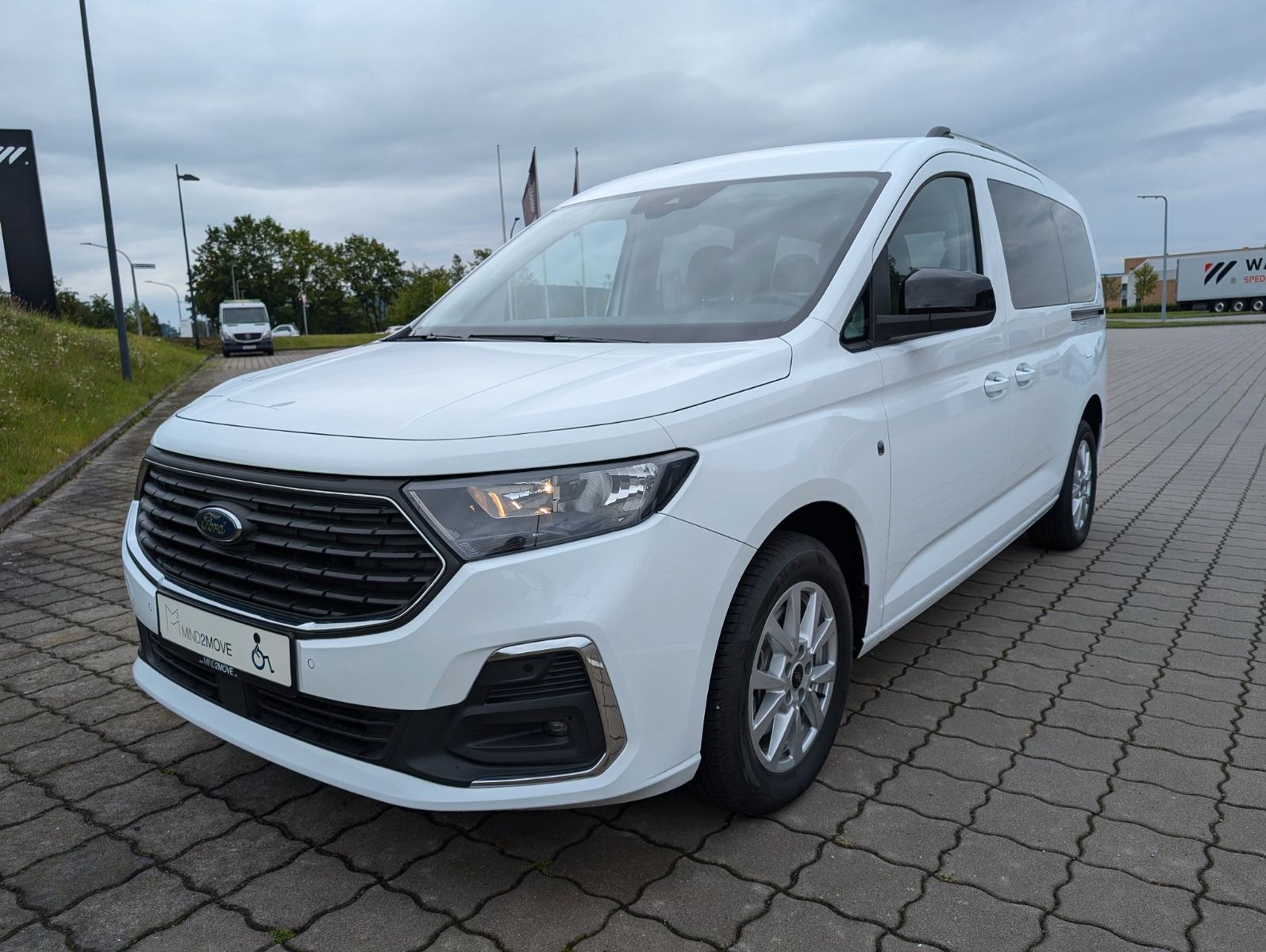 Ford Grand Tourneo Connect Titanium *Rollstuhlumbau* imagem 2