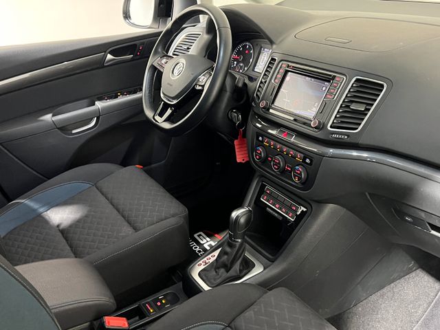 Volkswagen Sharan 2.0 TDI DSG IQ.DRIVE 7 Sitzer,Navi,ACC