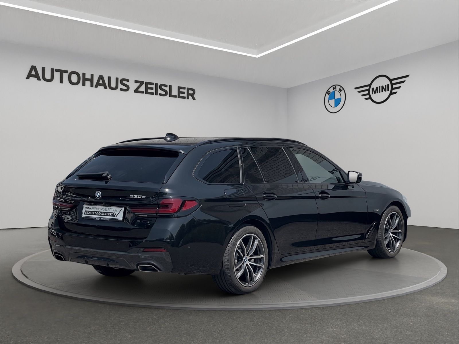 BMW 530e Touring M SPORTPAKET AHK PanoDach Rückfahrk foto 2