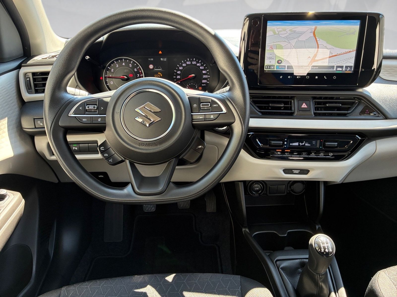 Fahrzeugabbildung Suzuki Swift 1.2 Club LED,Navi,ACC,PDC,Kamera