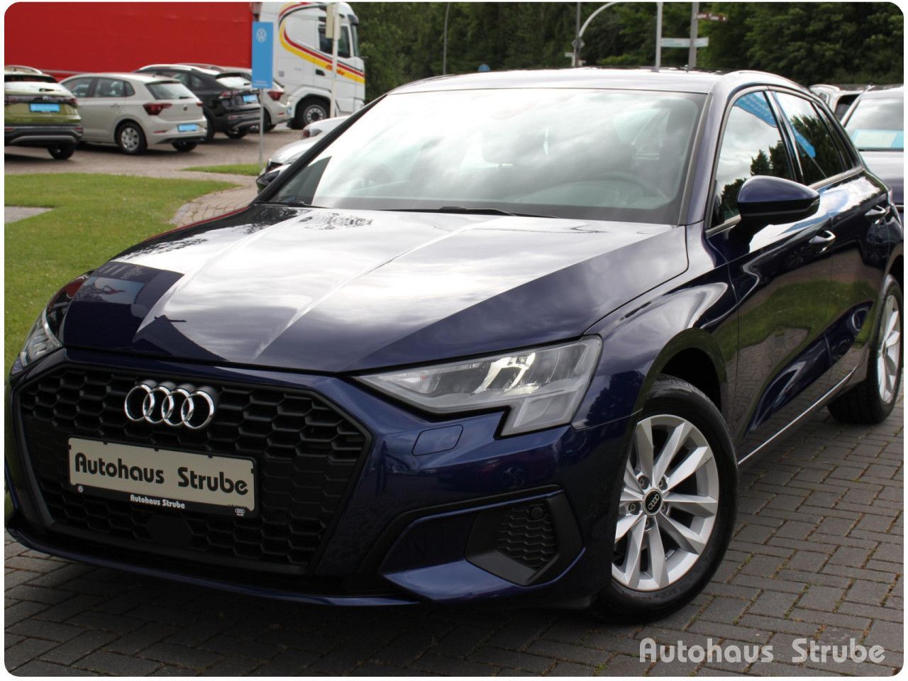 Audi A3 30TFSI Sportback MMI PDC hinten SHZ imagem 2