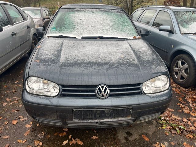 Volkswagen Golf 4  1.4   55/75 ps