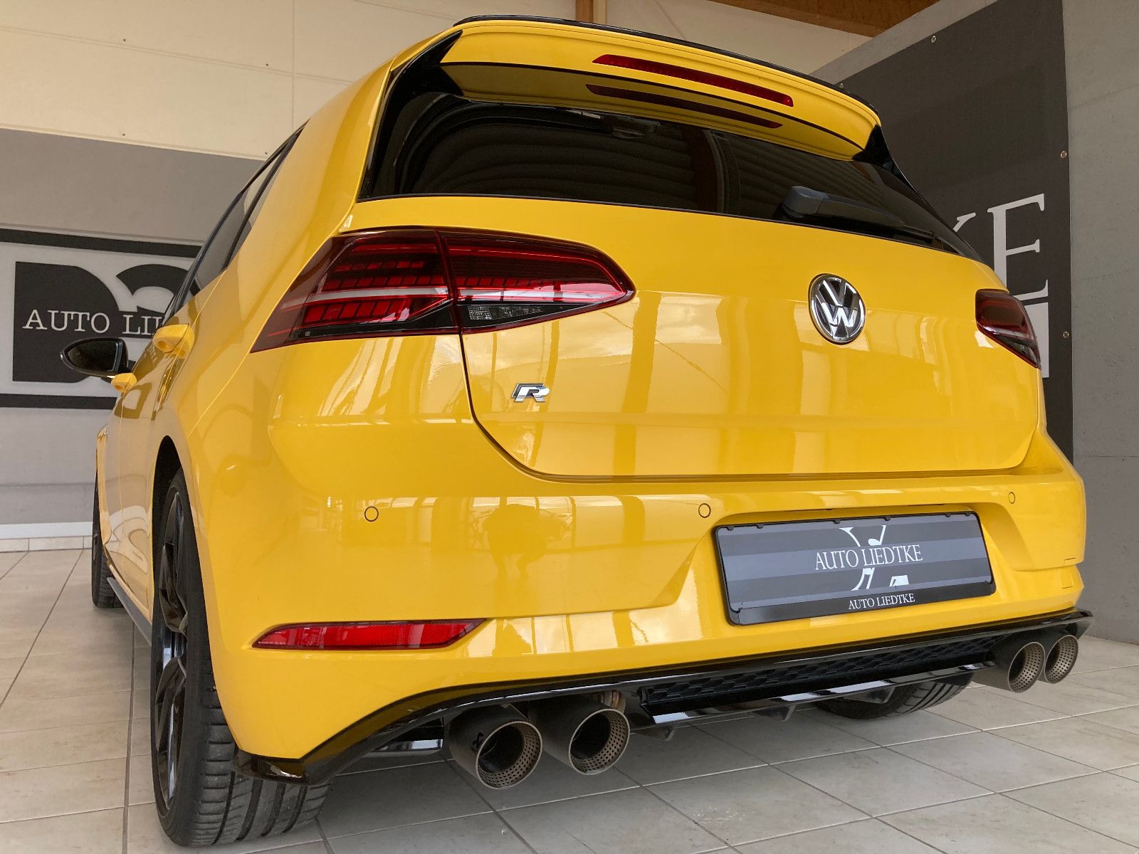 Volkswagen Golf VII R 4Motion Akrapovic Navi R-Performance foto 11