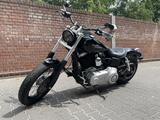 Harley-Davidson Street Bob - HARLEY-DAVIDSON 2009 STREET BOB
