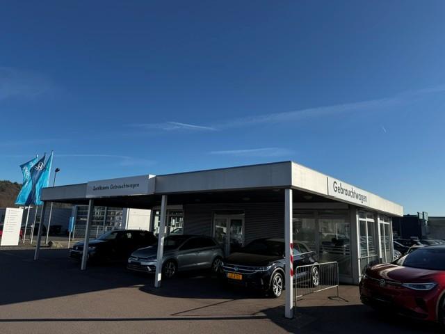 showroom-image-main