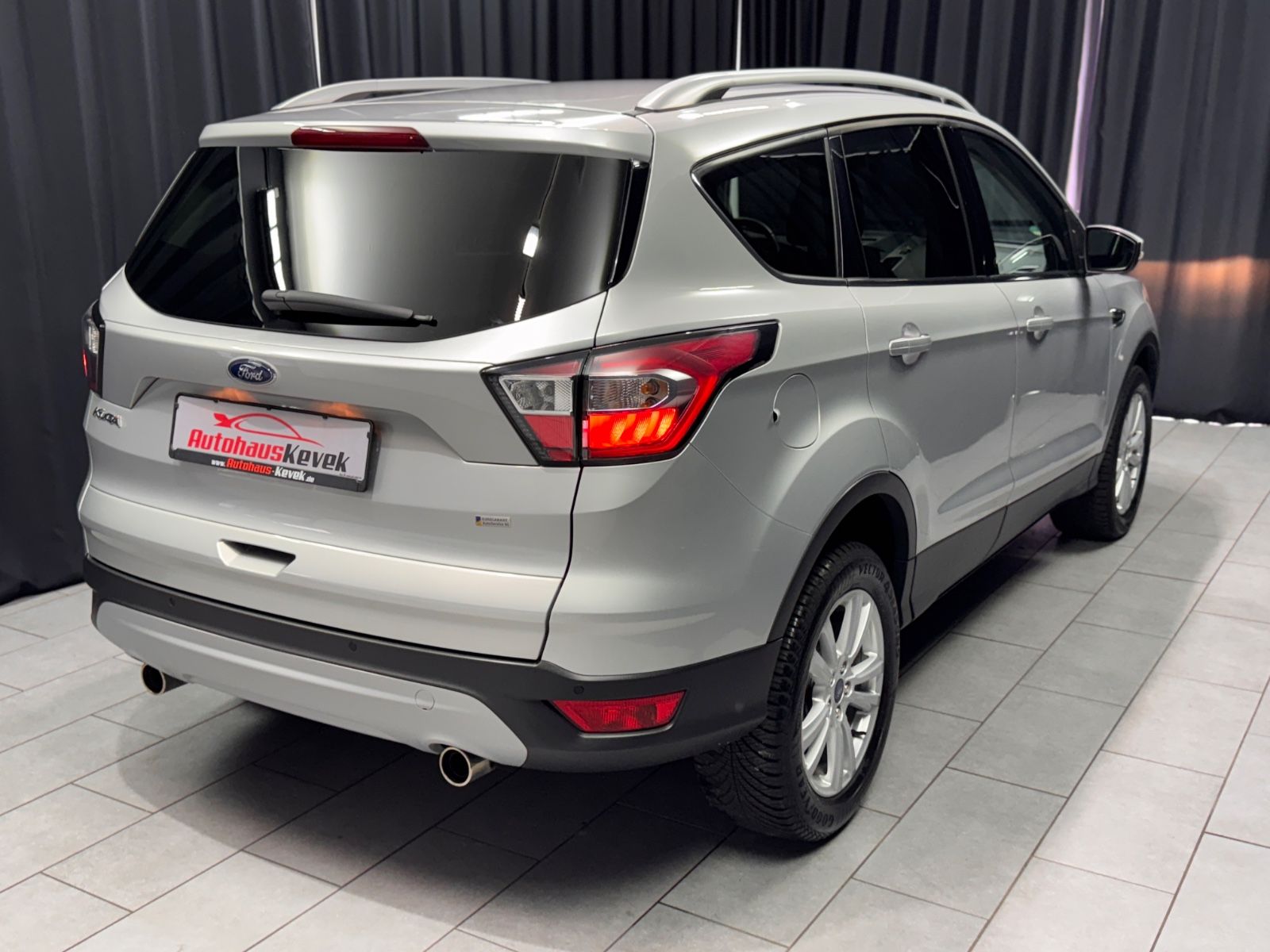 Fahrzeugabbildung Ford Kuga Cool & Connect|NAVI|1.HAND|