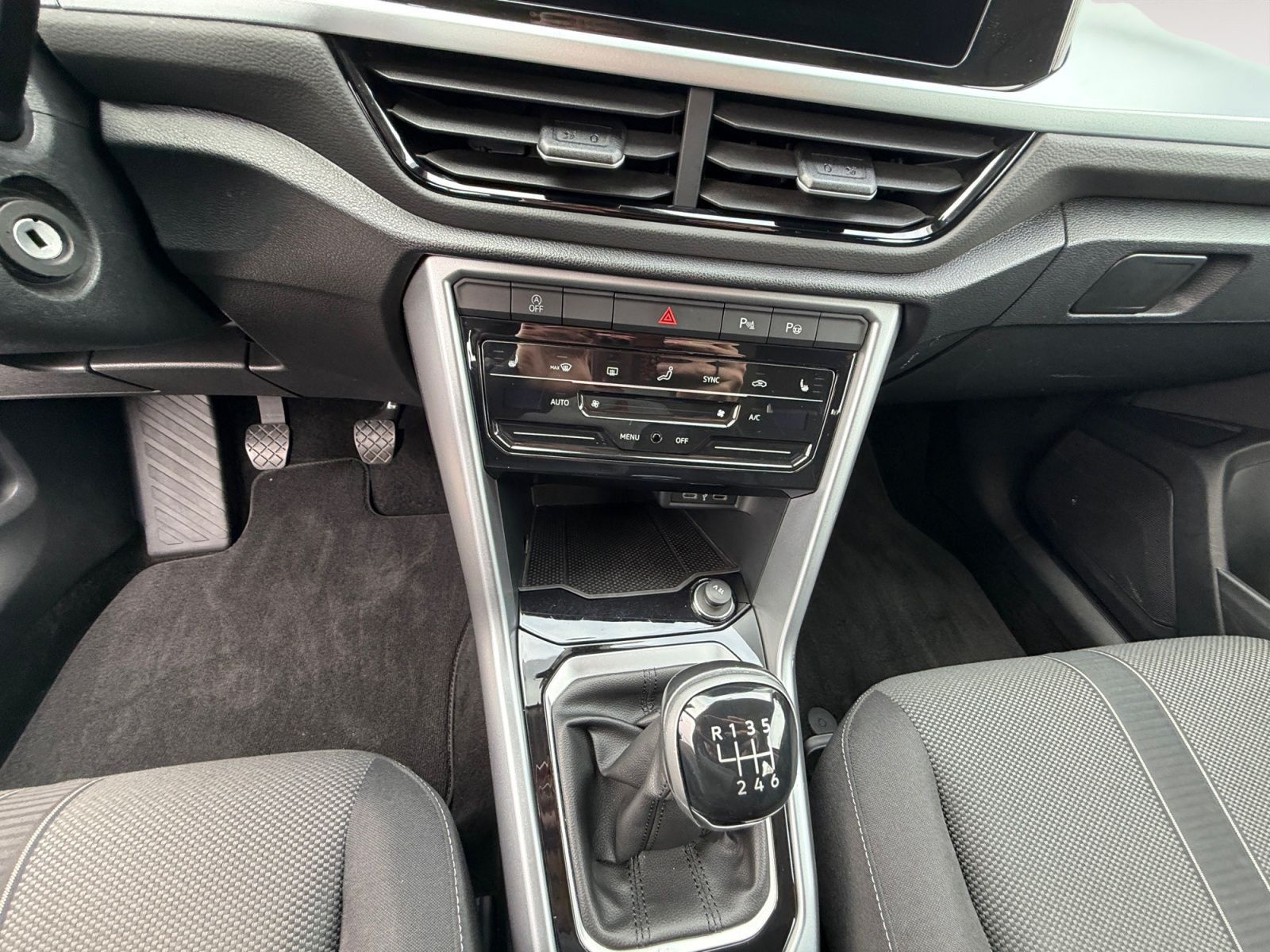 Volkswagen T-Roc - Bild 12