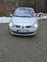 Renault Scenic Grand 2.0 Diesel Automatik - Renault Scenic aus 2008 mit Diesel-Antrieb