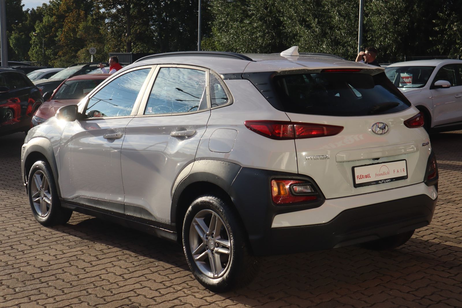 Hyundai Kona 1.0 T-GDI Trend 2WD Navi Sitzheizung DAB imagem 3