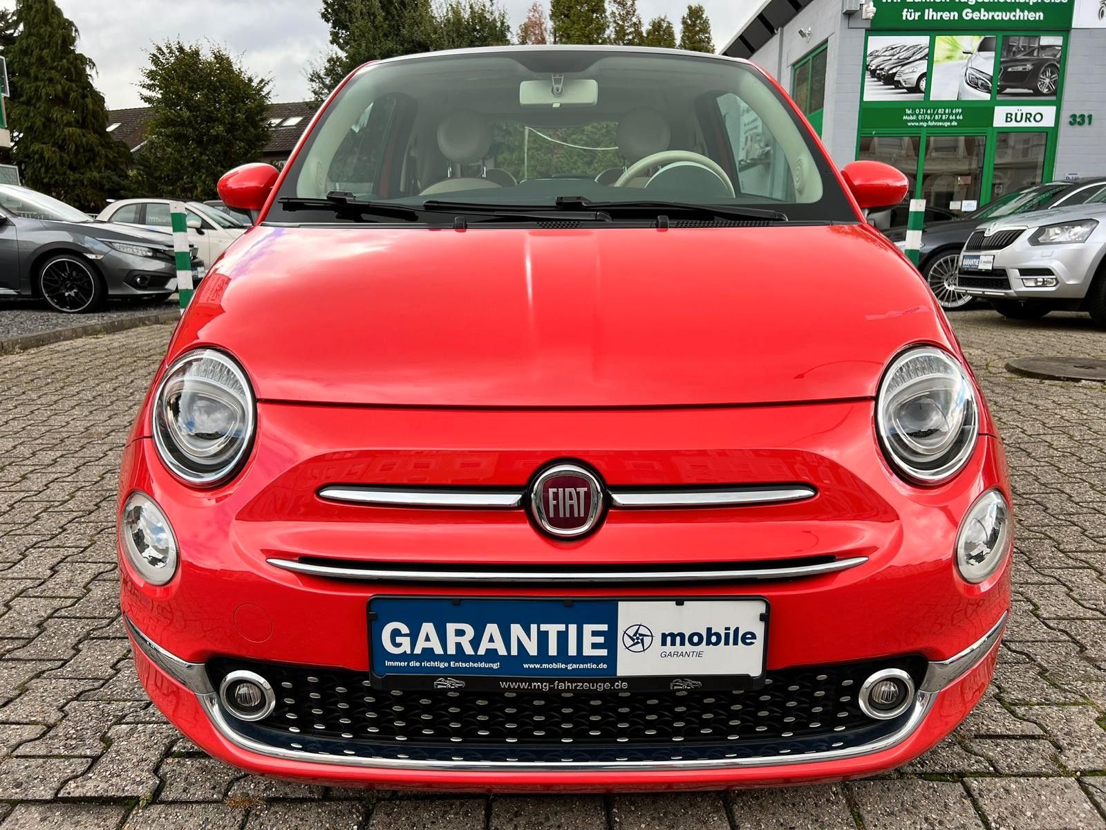 Fahrzeugabbildung Fiat 500 Lounge Panoramaschiebedach Klima Bluetooth