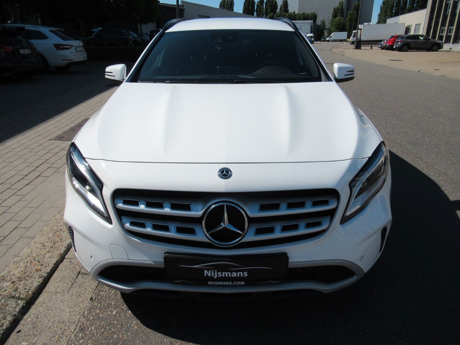 Mercedes-Benz GLA 180 imagem 2