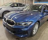 BMW 318 d T*WIDE*ACC*KEY-GO*LED*STD-HZ*LIVE COCKPIT - BMW 3er Reihe: Standheizung