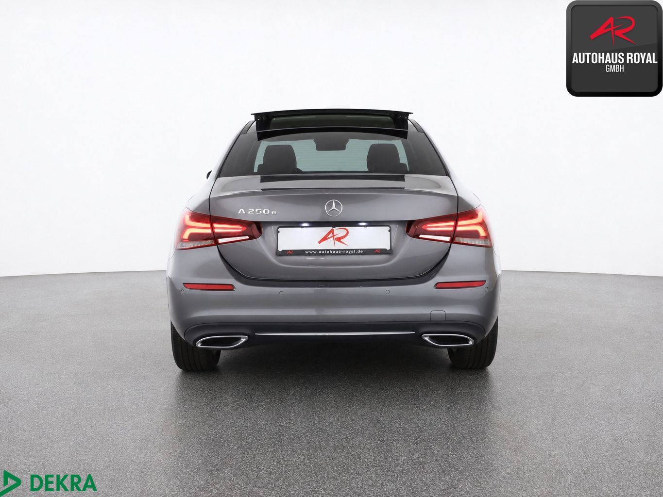 Mercedes-Benz A 250 e Limousine PANO KEYLESS KAMERA DISTRO AHK foto 4