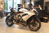 Triumph Daytona 660 - TRIUMPH DAYTONA 660