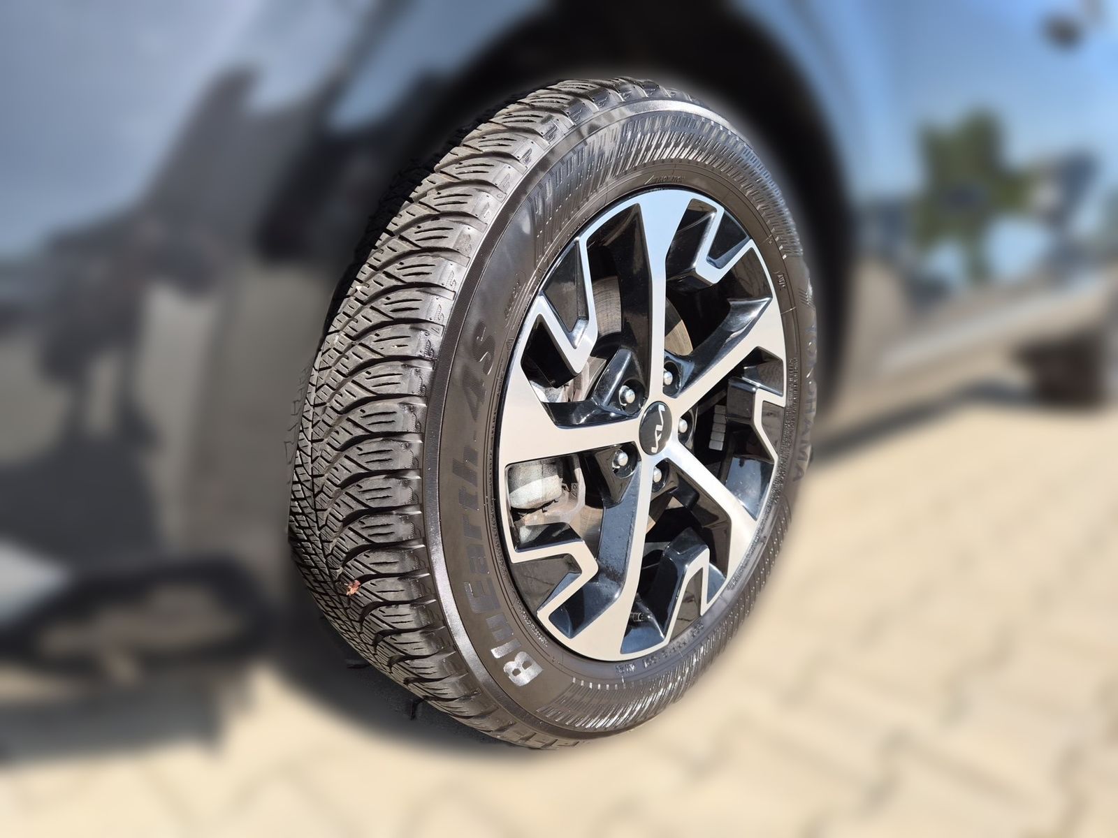 Fahrzeugabbildung Kia SPORTAGE 1.6T AWD DCT SPIRIT STD