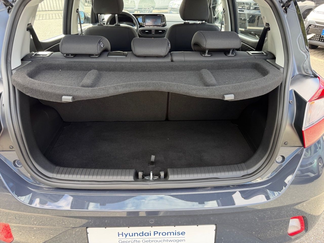 Fahrzeugabbildung Hyundai i10 TREND *Klima*NAVI*CARPLAY*SHZ*LHZ*DAB*
