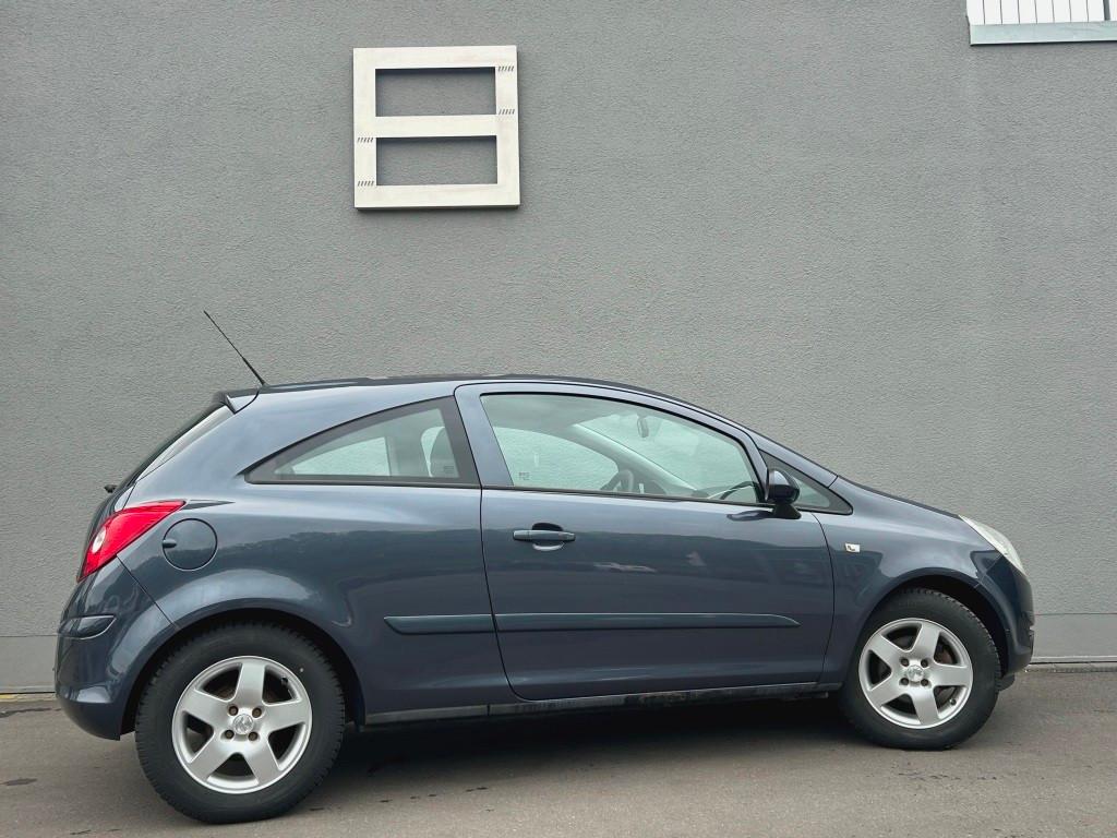Opel Corsa D CATCH ME Automatic