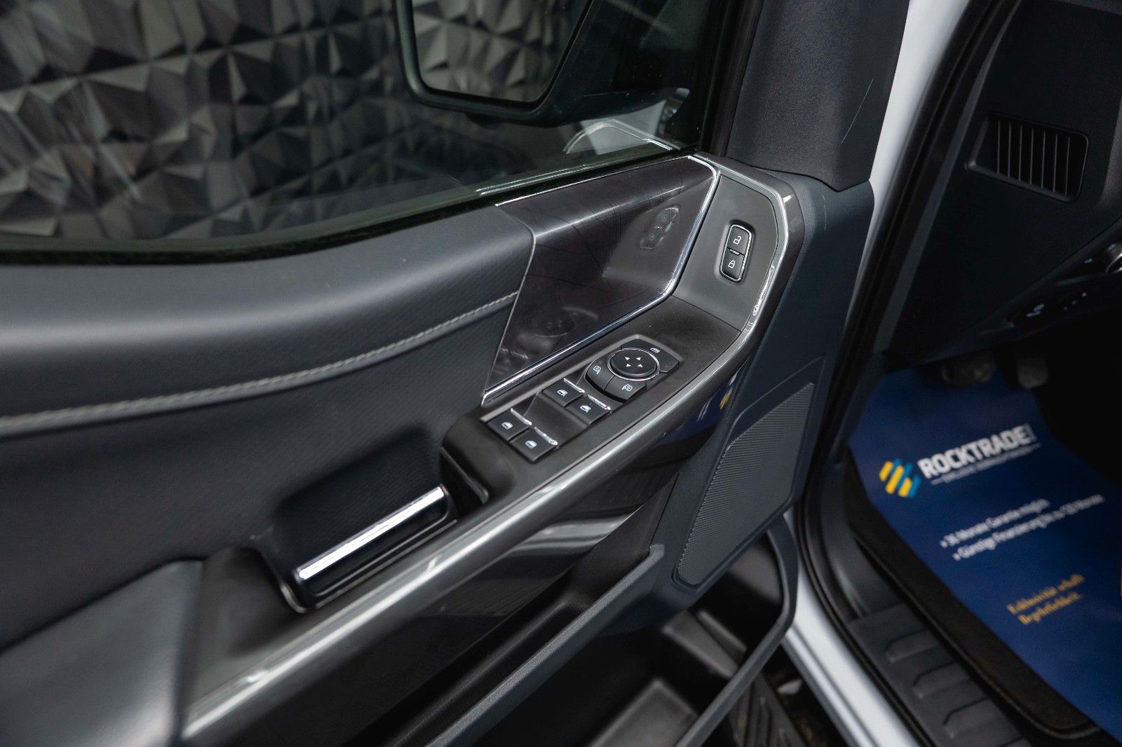 Fahrzeugabbildung Ford F150 5.0L V8 4x4 Offroad SuperCrew RAPTOR 19%