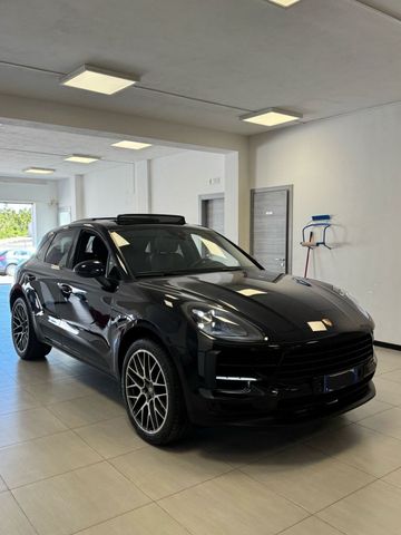 PORSCHE Porsche Macan 2.0