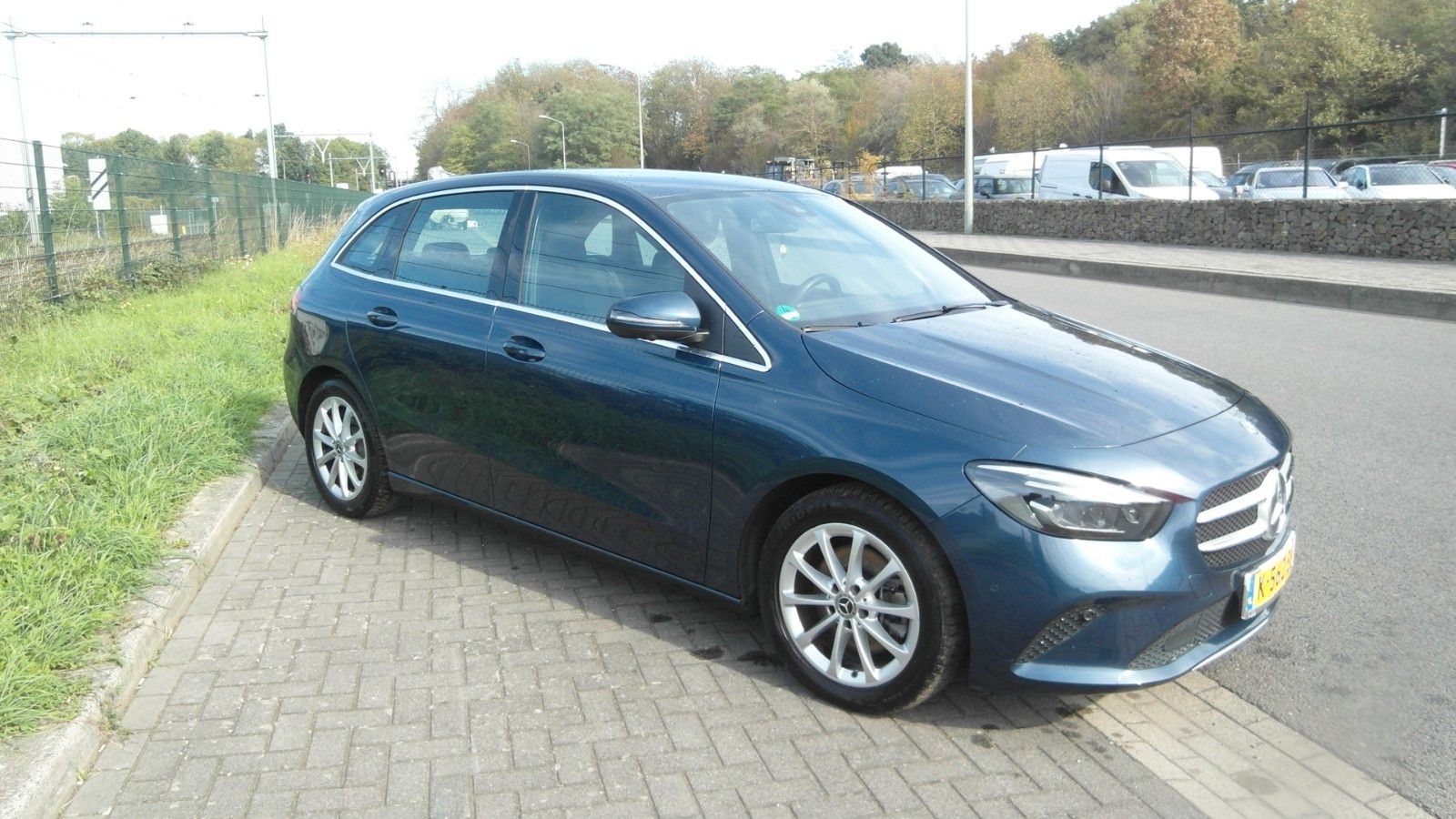 Mercedes-Benz B 220 B 4Matic Navi Kamera 360