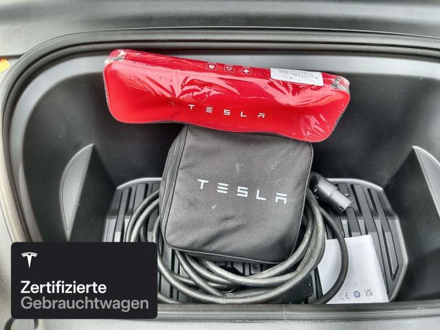 Tesla Model Y Long Range AWD foto 8