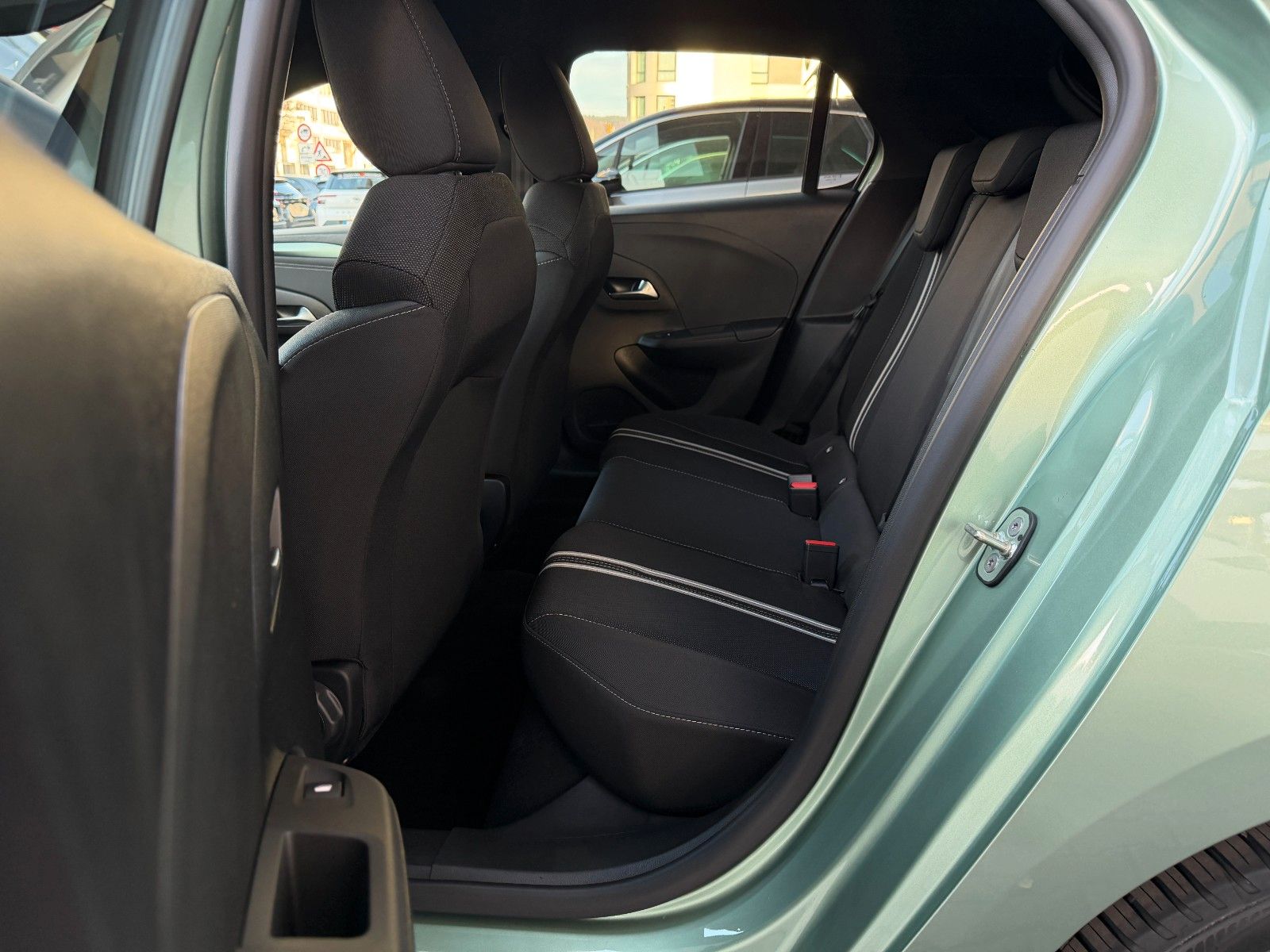 Fahrzeugabbildung Opel Corsa F YES 110PS Hybrid Automatik/LED!