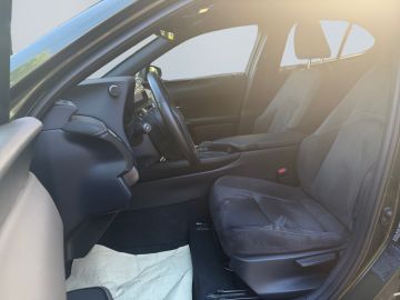 Lexus UX - 9