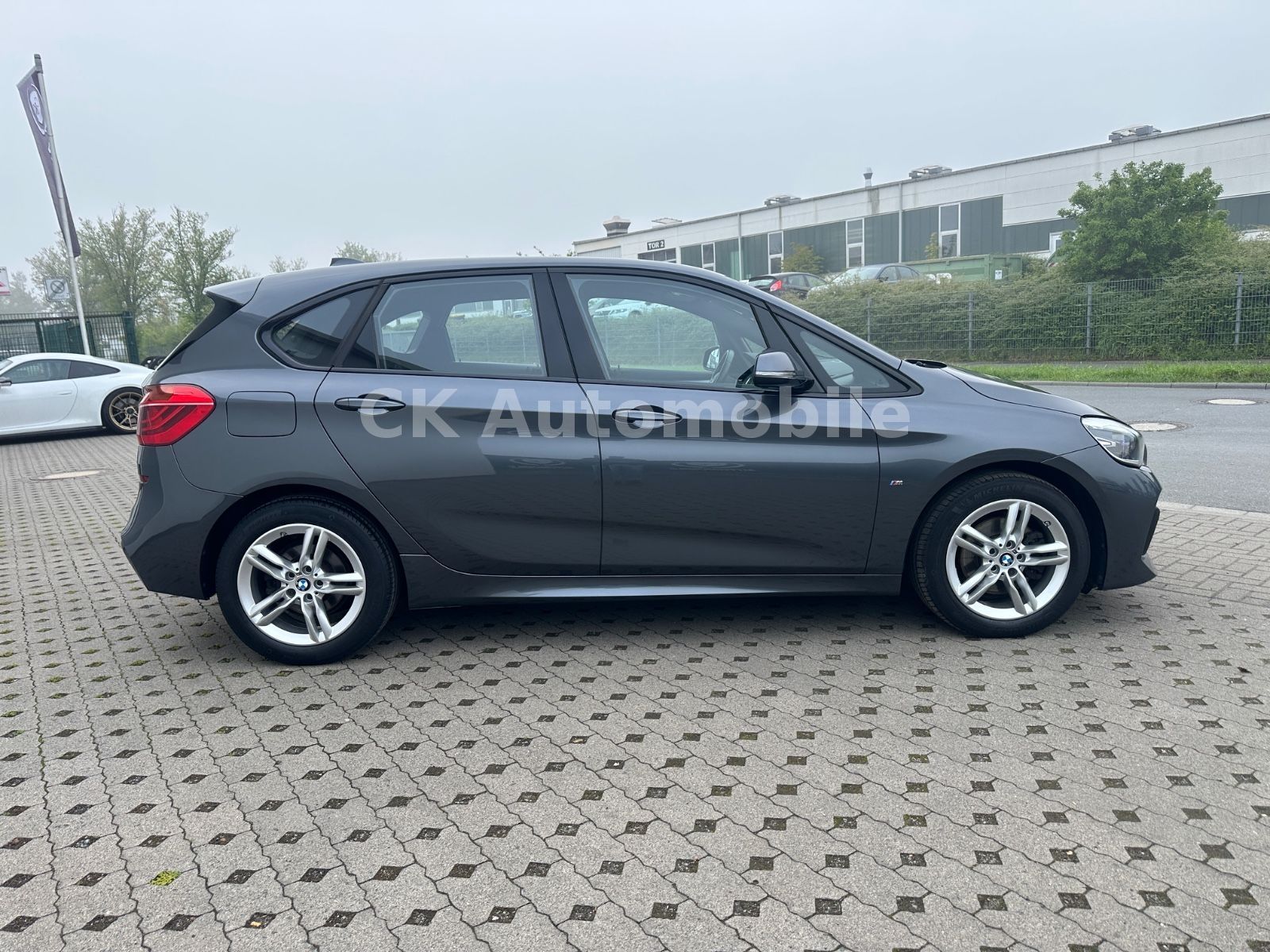 Fahrzeugabbildung BMW 218dxDrive Active Tourer M-Sport/Shadow-Line/LED