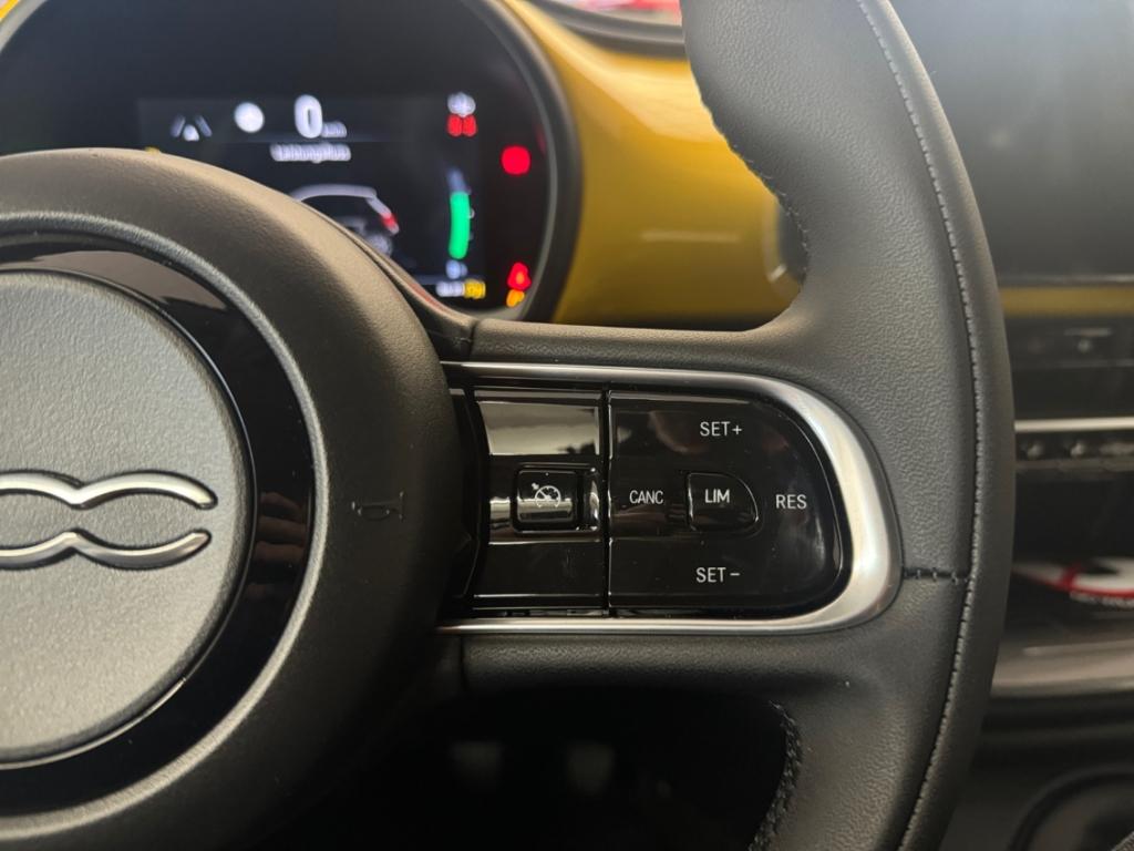 Fiat 500 Torino Hybrid PDC VOLL-LED KLIMAAUT. APPLECA