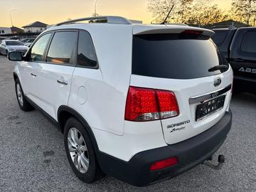 Kia Sorento Attract 4WD - Bild 3