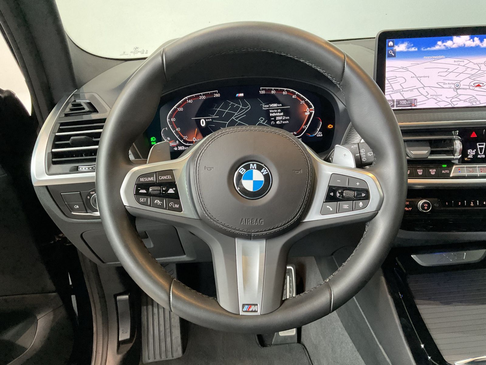 Fahrzeugabbildung BMW X3 xDrive20d Laserlicht, Panoramadach, Head-Up D