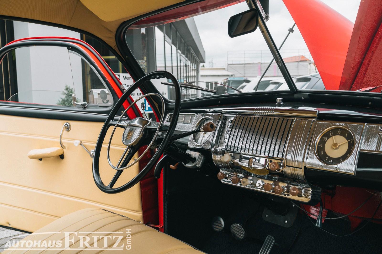 Dodge Custom D24C Coupe - 3,8 6 Zylinder