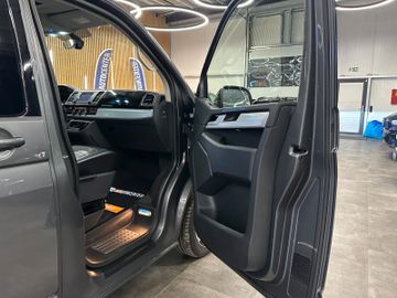 Volkswagen T6 Multivan Highline 4Motion *AHK*7-Sitzer*LED*